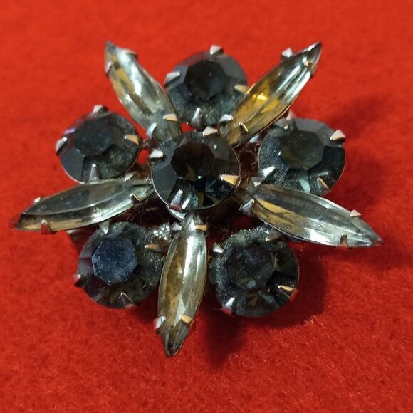 No makers mark Jewelry - Vintage Set Stone Juliana Style Brooch